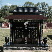 headstone monument
